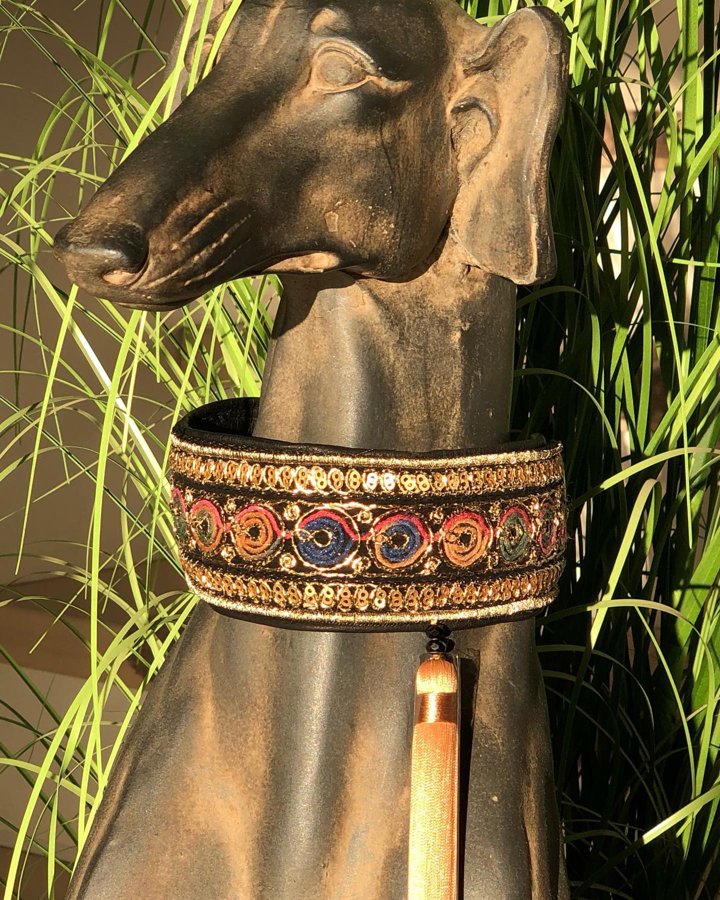 Schwarz & Gold